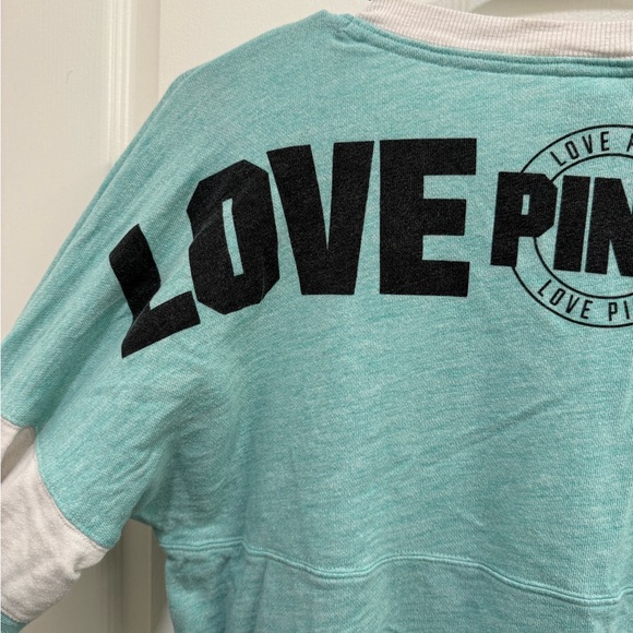 Victoria's Secret PINK Mint Green Long-Sleeve V-Neck Top with White Accents - Picture 6 of 8